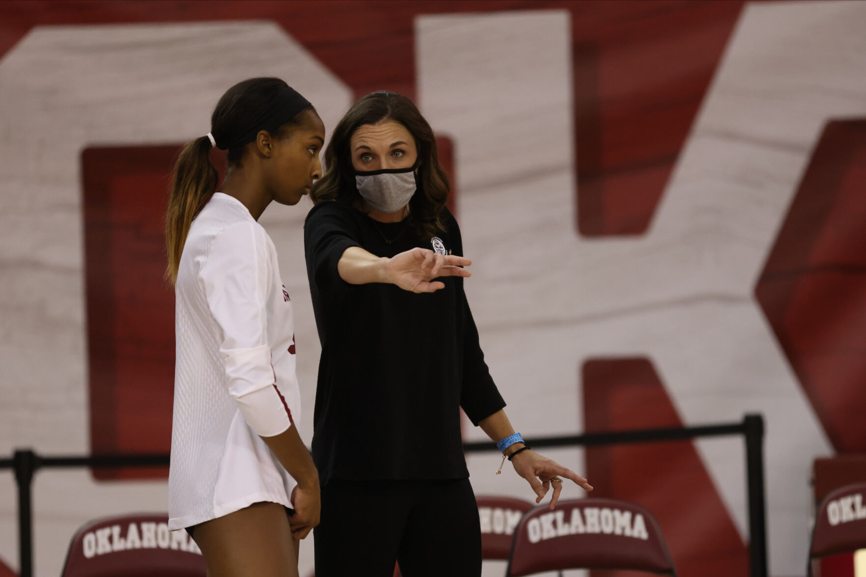 Lindsey Gray-Walton and SanaĆ” Dotson